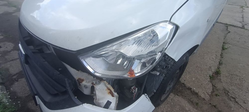 Dacia Dokker po szkodzie parkingowej
