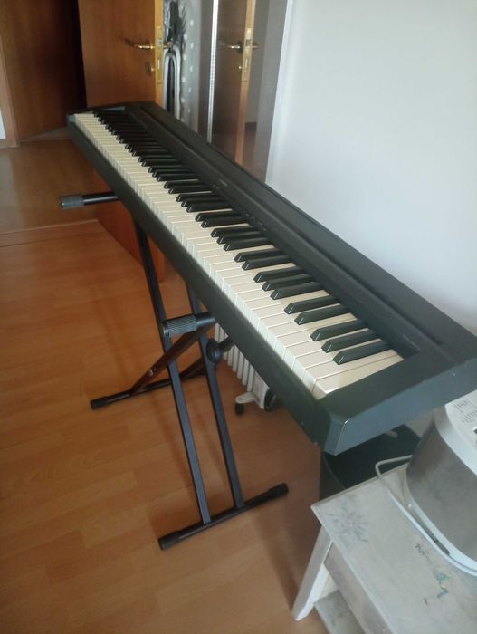 Piano digital Yamaha p35