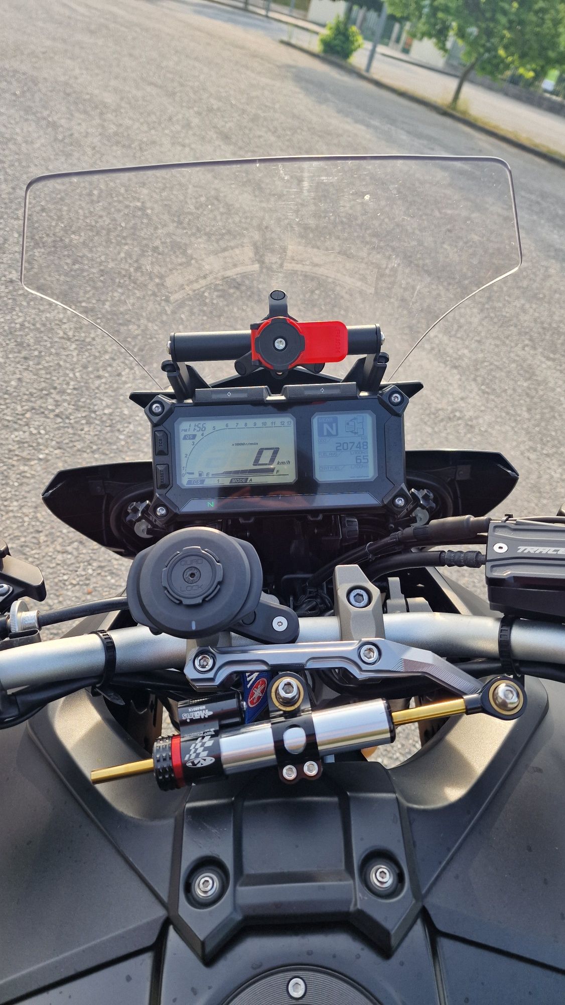 Yamaha tracer 900