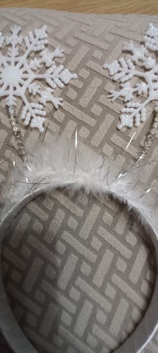 Opaska śnieżynka dodatek do stroju np.aniołka NOWA