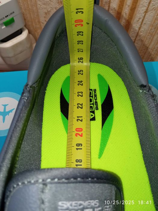 Шкіряні Кросівки Skechers Go Vulc 2 Snazzy On Тhe Go 39-40 НОВІ з США