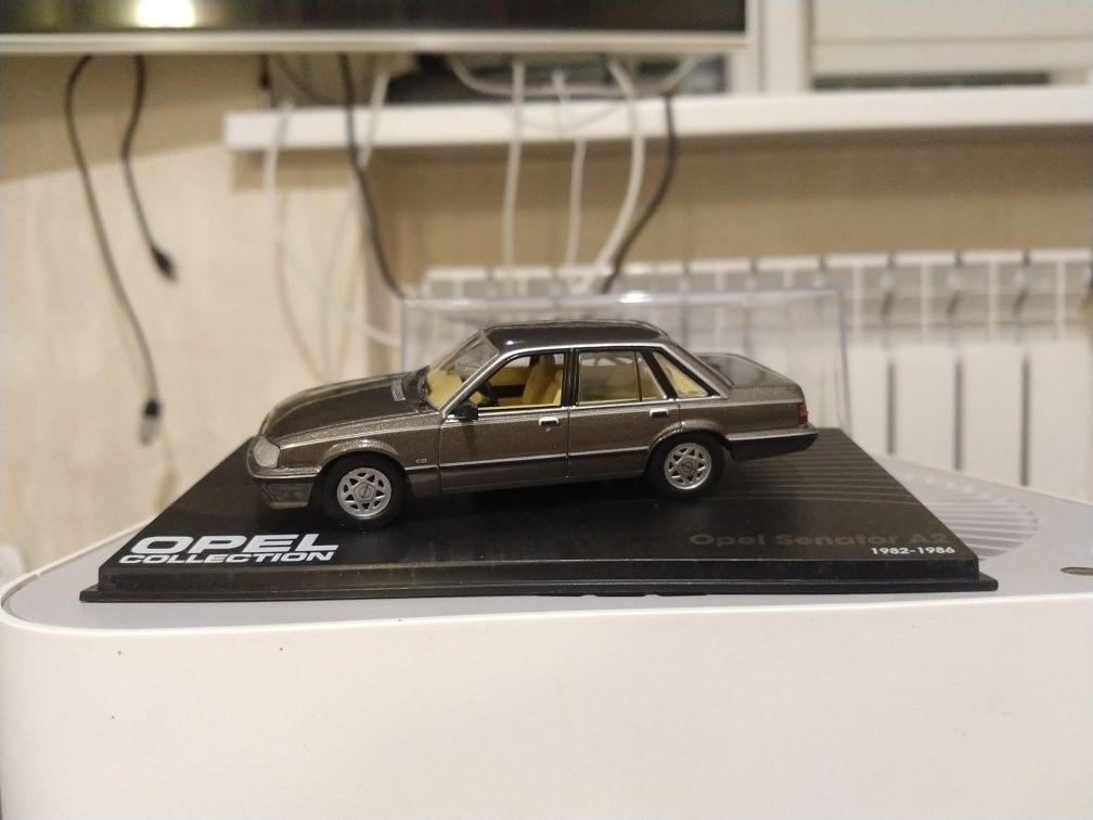 Масштабна модель Opel Senator A2. Масштаб 1/43