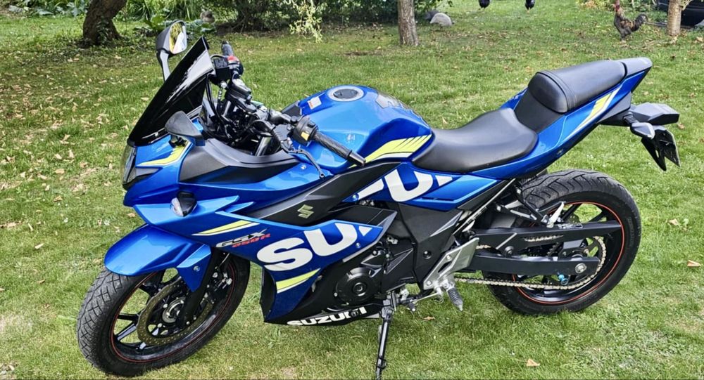 Motocykl SUZUKI GSX 250R