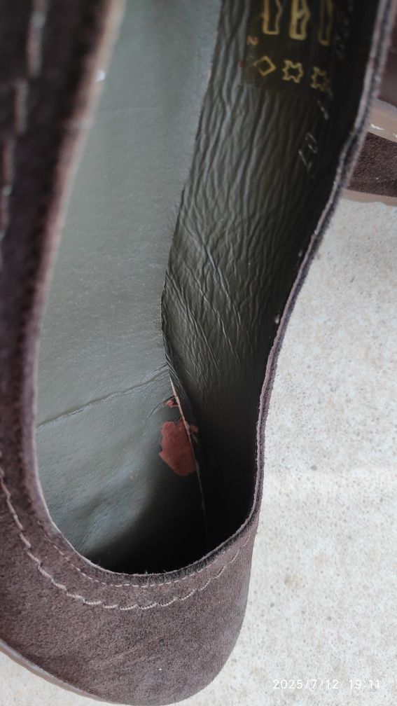 Czółenka, buty Venezia zamszowe, roz. 41