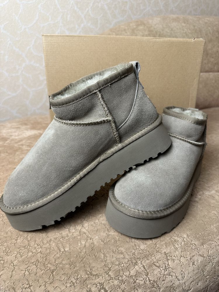 Чоботи угги UGG Classic Ultra Mini Platform