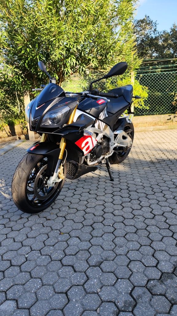 Aprilia Tuono 1000 V4