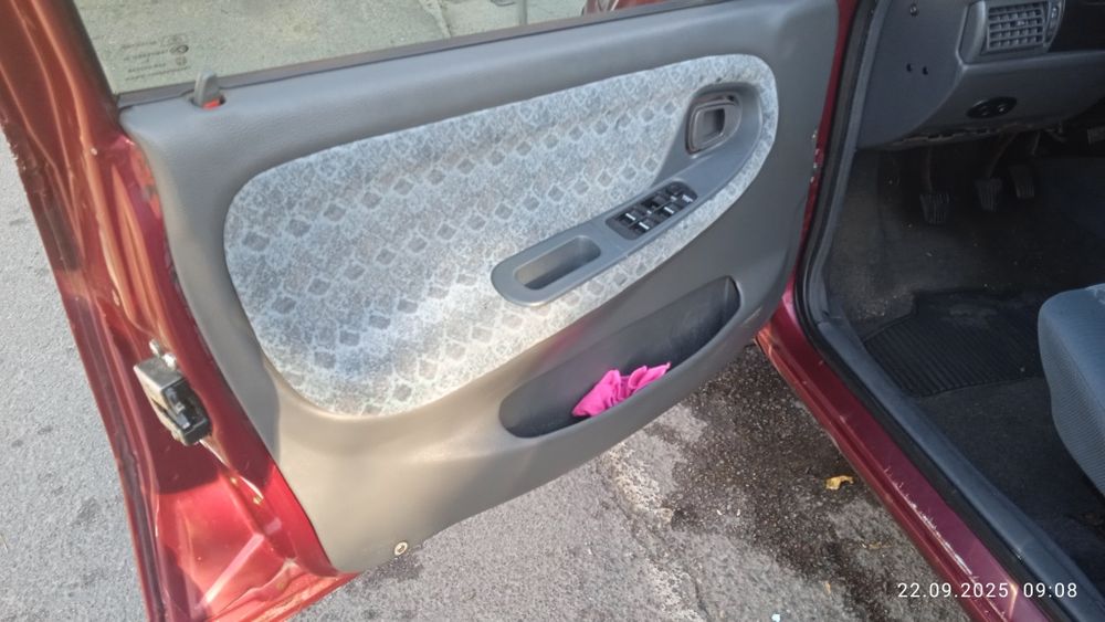 Нексія один власник сів поїхав