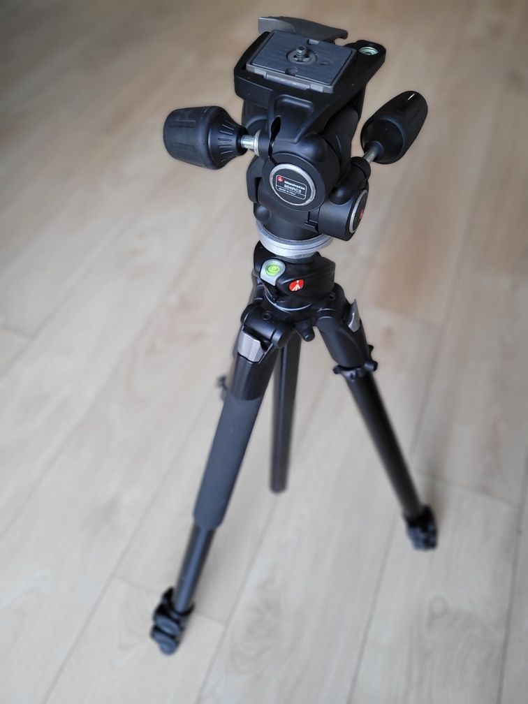 Statyw Manfrotto 055XPRO z głowicą 804RC2