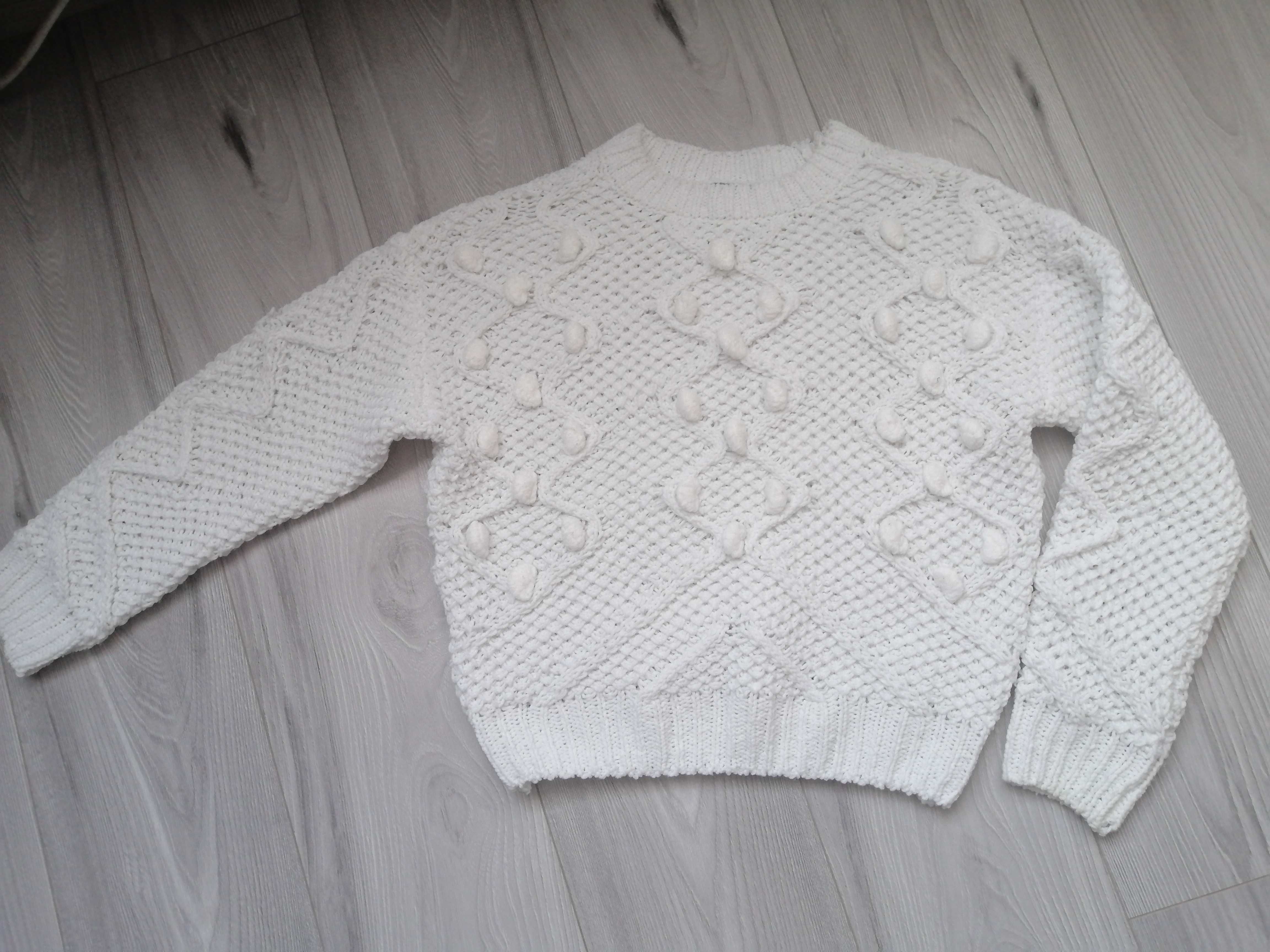 Gruby sweter firmy Destination dla dziewczynki w rozmiarze 146/152 cm