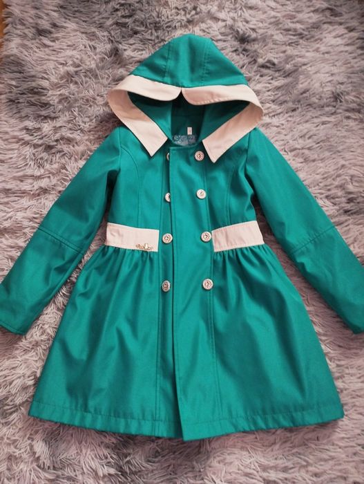 Одяг для дівчаток