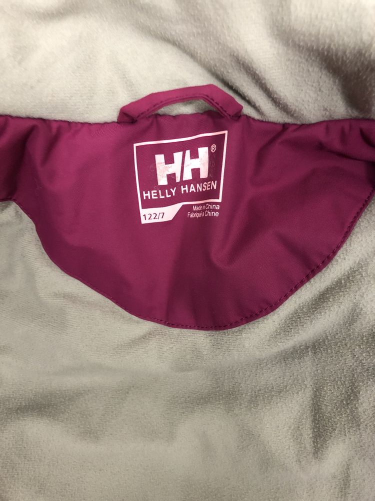 Helly Hansen roz. 122 dziewczęca kurtka