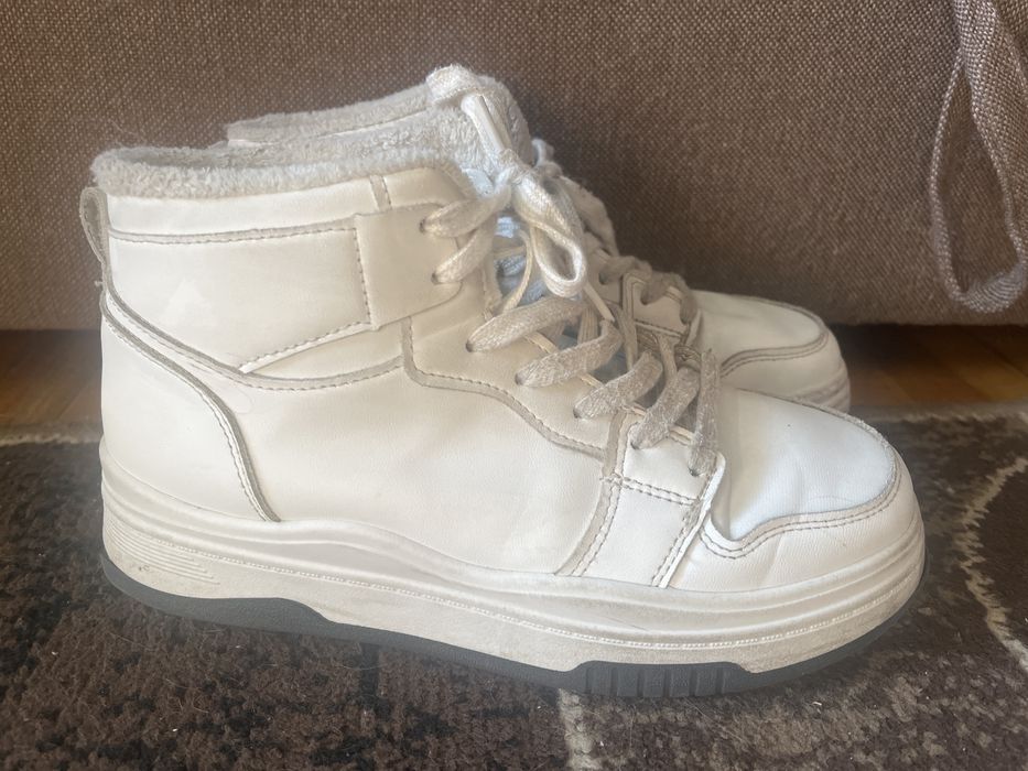 Кросівки хайтопи білі утеплені