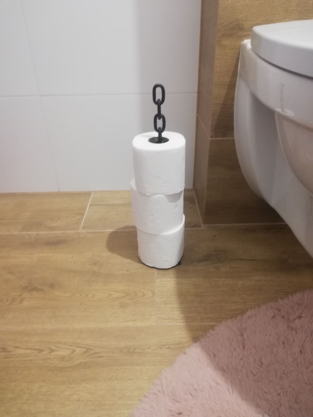 Stojak na ręcznik papierowy/papier toaletowy