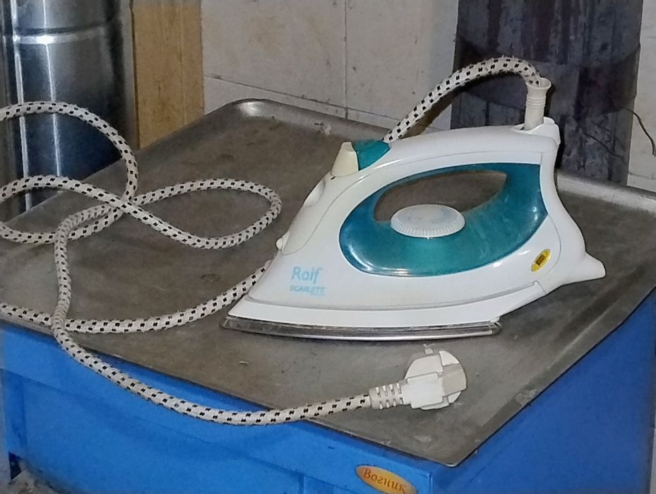 Праска бренду Rolf. В гарному робочому стані