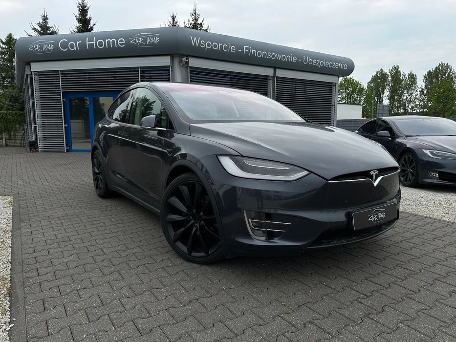 Tesla Model X Wersja europejska, siedmioosobowa, wymieniona bateria