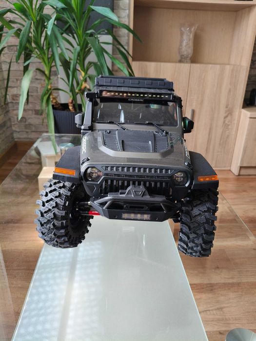 Samochód terenówka zdalnie sterowana