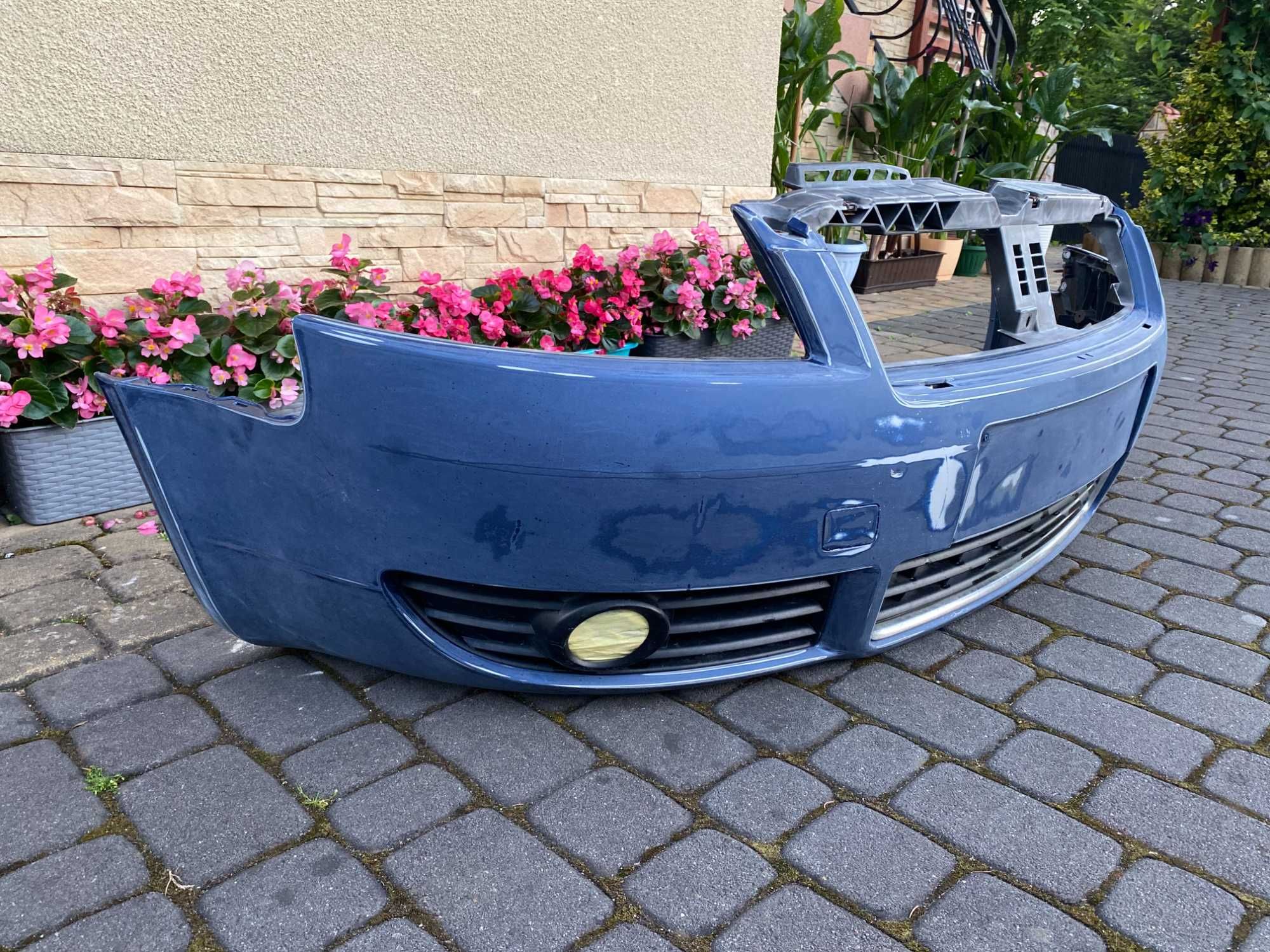 Zderzak Audi A4 B6 cabrio przedni przód