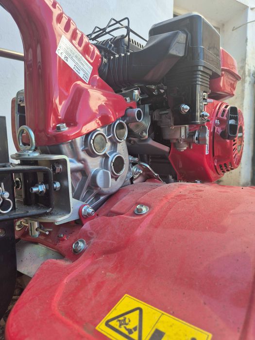 Moto-Enxada Honda Tiller FJ500 DLX