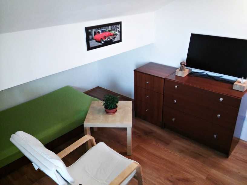 Piękna kawalerka z balkonem w penthausie z widokiem, Tuchowska 4