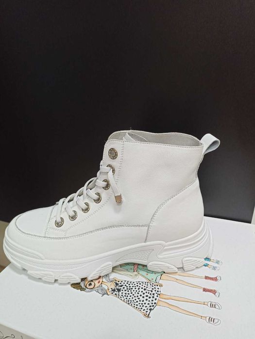 Шкіряні черевики жіночі. +380677401200 Наталія