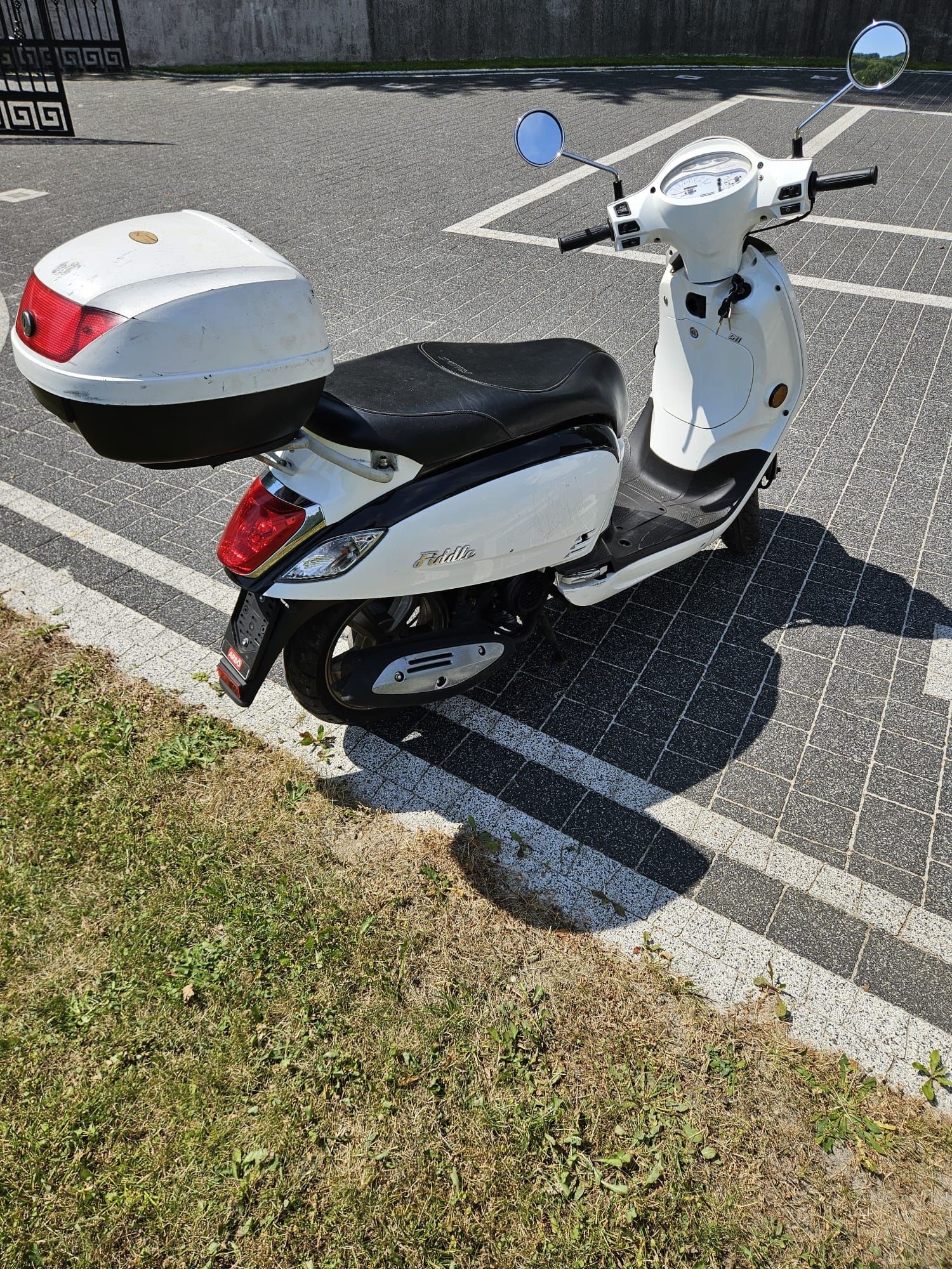 Na sprzedaż skuter marki Sym fidlle 3 2t