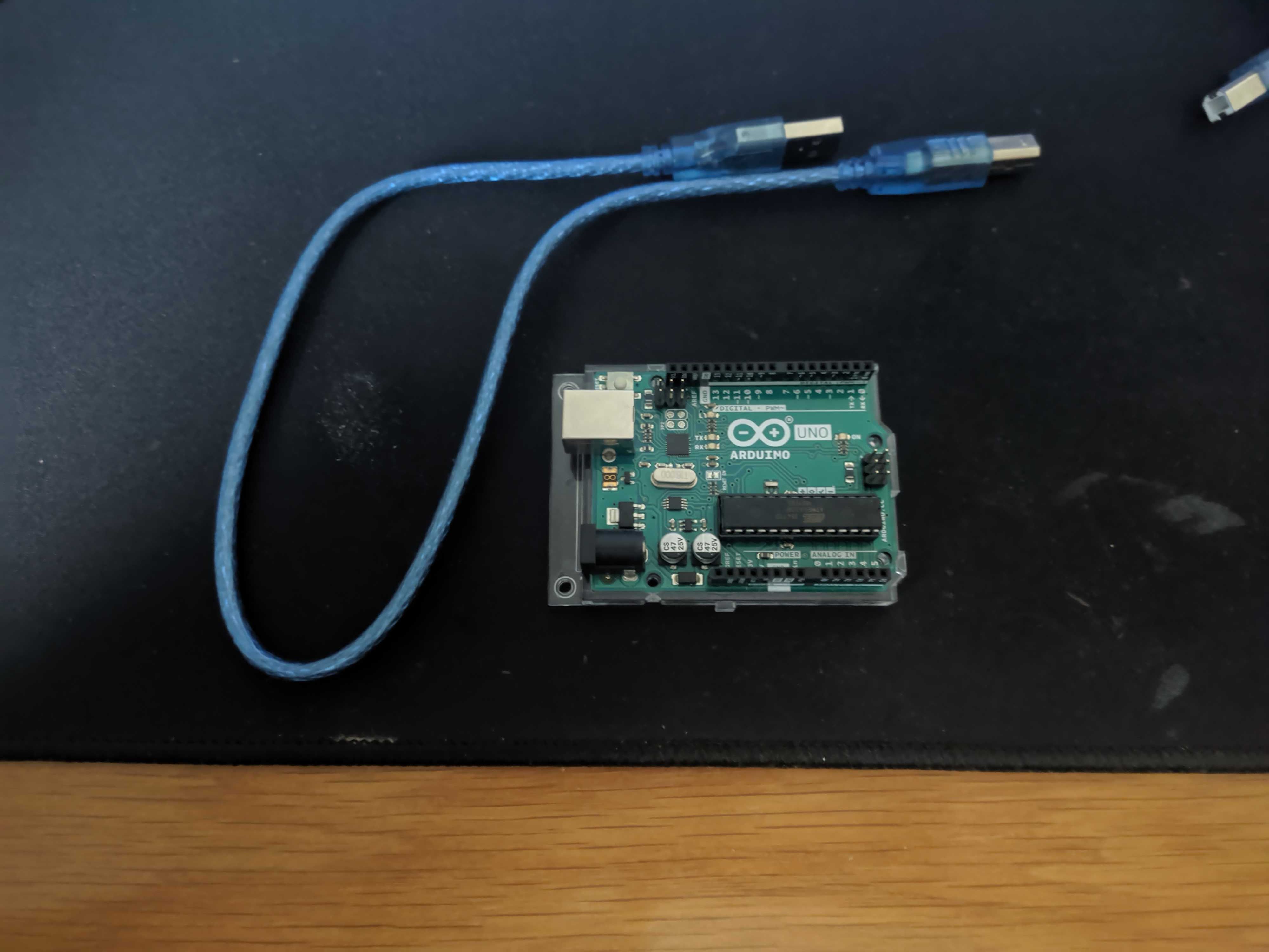 Arduino Uno (Oficial + Clone) | Perfeito para iniciantes e makers