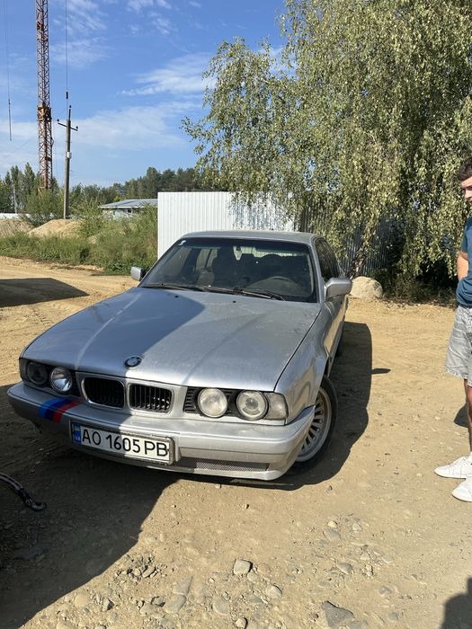 BMW E34 m50b25 525i