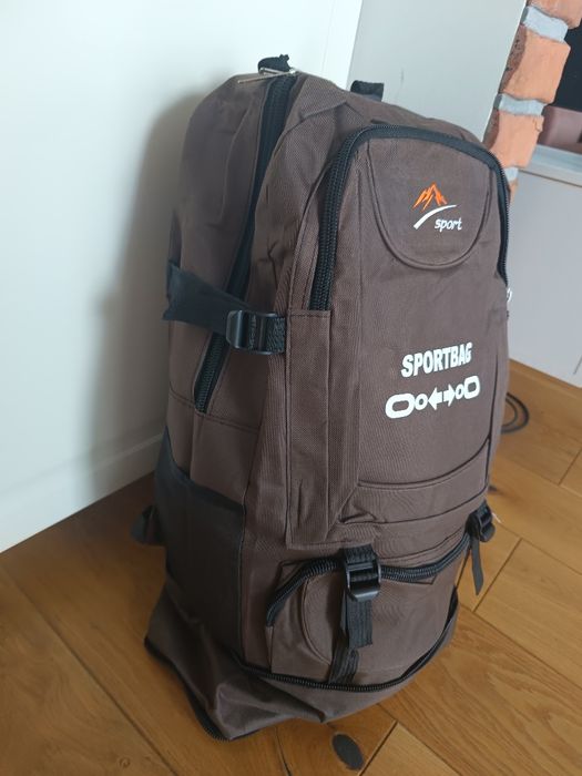 Plecak turystyczny, trekkingowy, duży, lekki, pojemny, w góry, outdoor