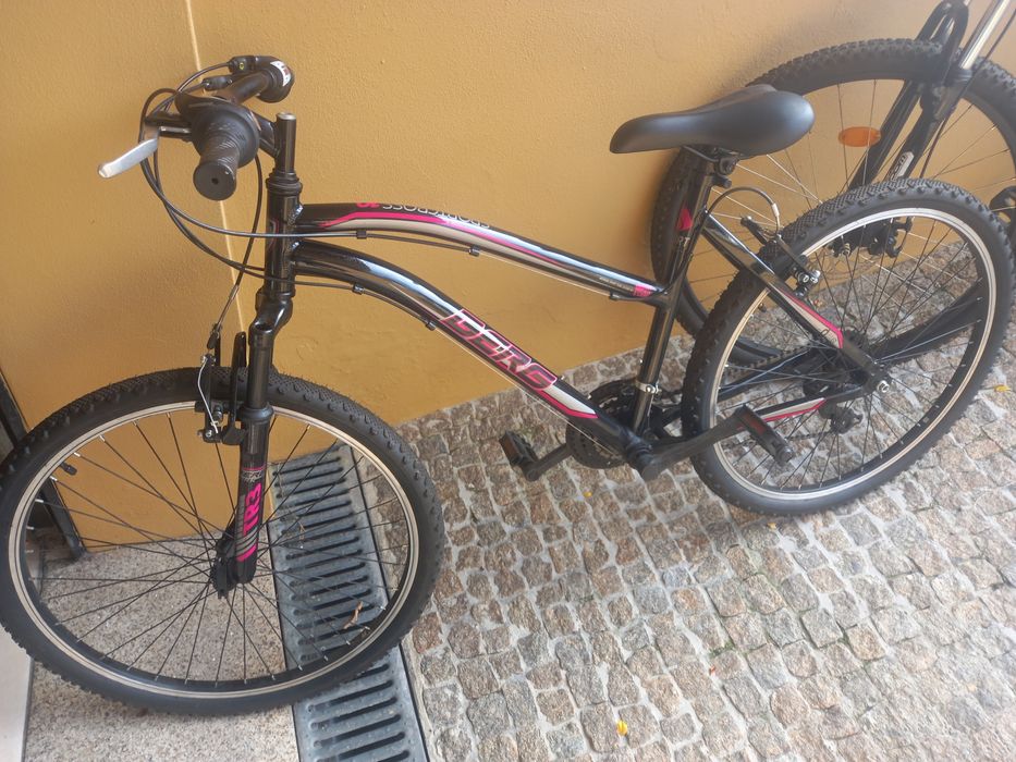 Duas Bicicletas Berg.
