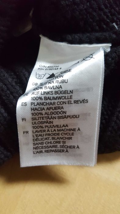 Sweterek czarny r 98/104 HM Nowy