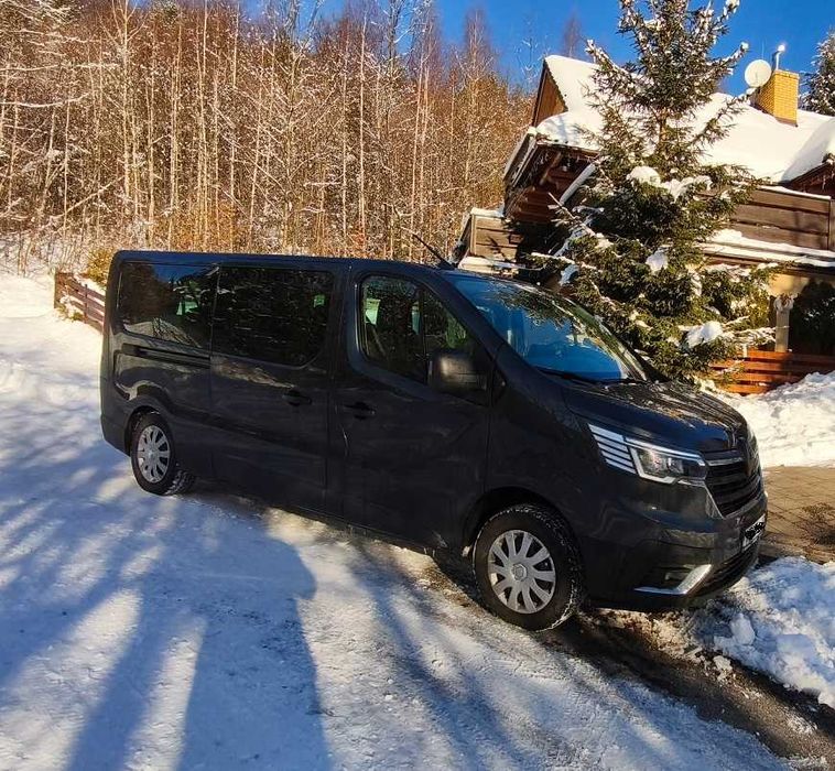 Wynajem busa 9 os z kierowcą - wesela kawalerskie przewozy na lotnisko