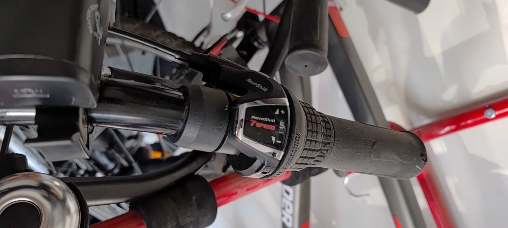 Rower młodzieżowy Btwin rockrider 5.1  rama xs, z dodatkami
