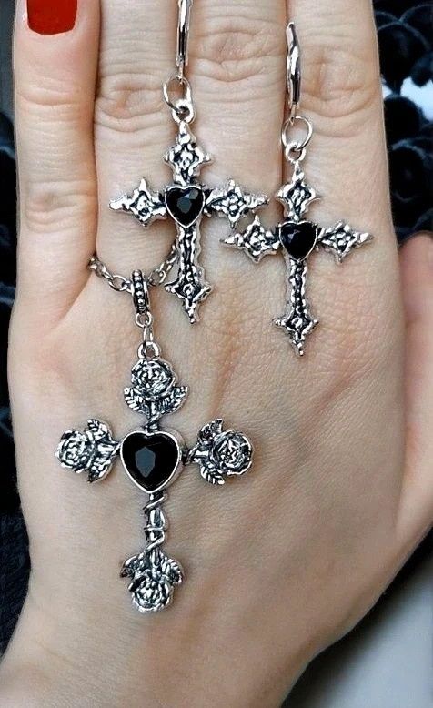 Komplet Biżuterii Srebrny Naszyjnik Kolczyki Czarne Serca Róże Gothic