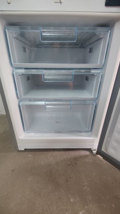 Lodówka A+ XL pakowna Inox chłodziarka zamrażarka