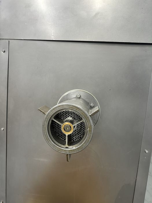 Мʼясорубка промислова Вовчок