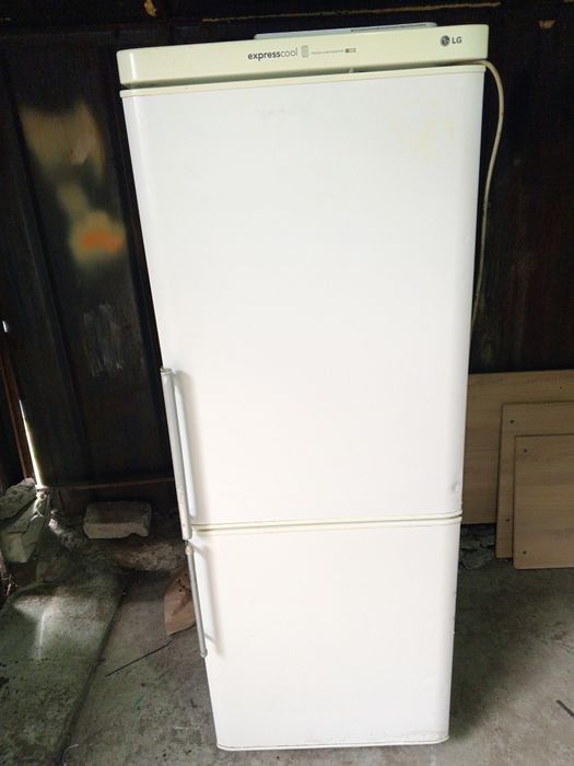 Продам холодильник LG б/у