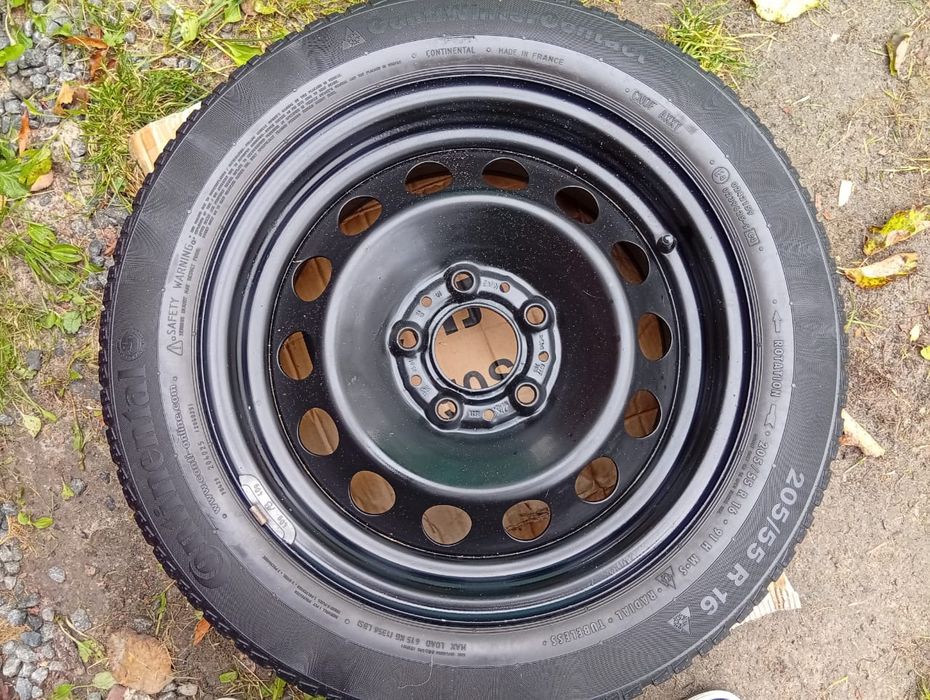 БМВ продам Зимні Шини  с дисками Континенталь 205/55/16