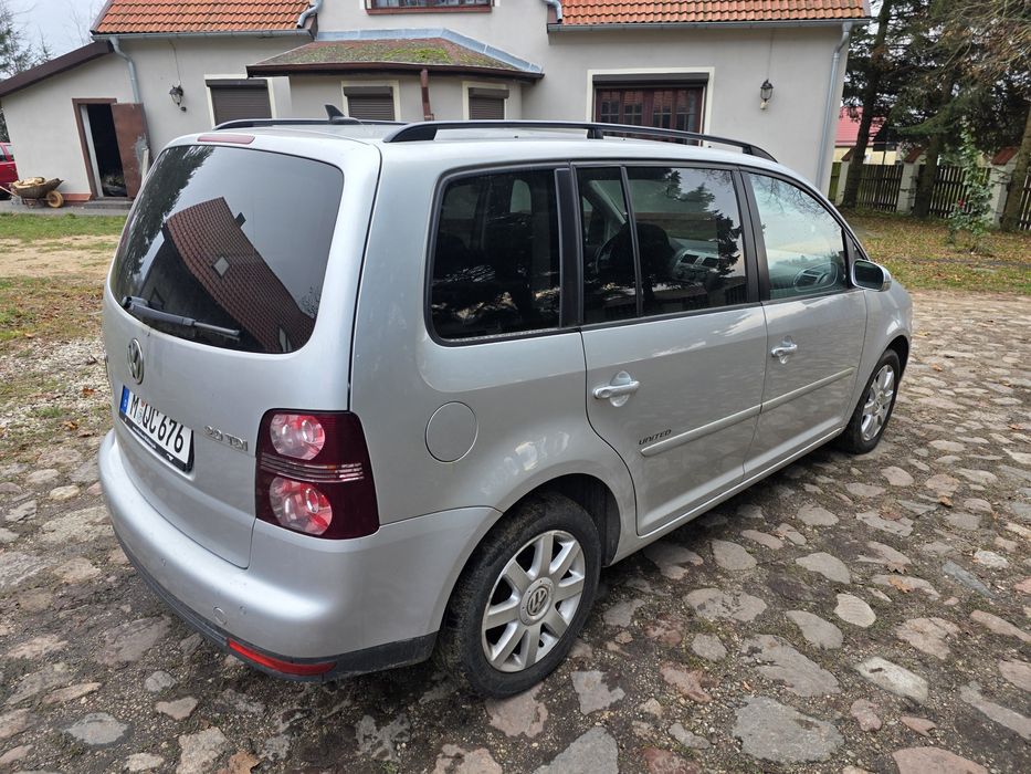 Vw touran 7 osobowy klima