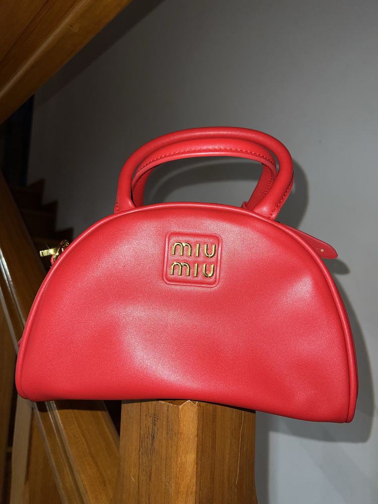 Mala miumiu nova