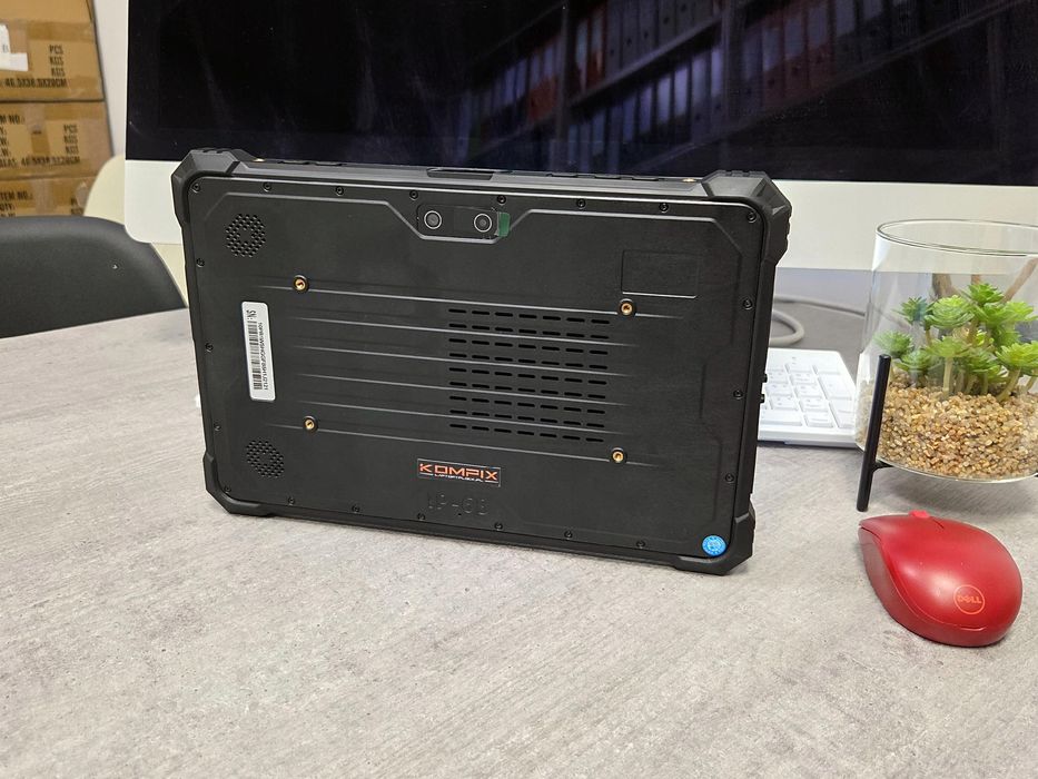 Pancerny Tablet przemysłowy Intel 8Gb 128GB SSD - Windows 11 + LTE