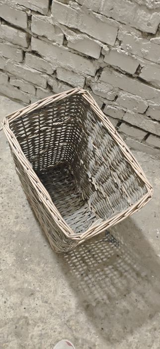 Kosz wiklinowy dekoracja