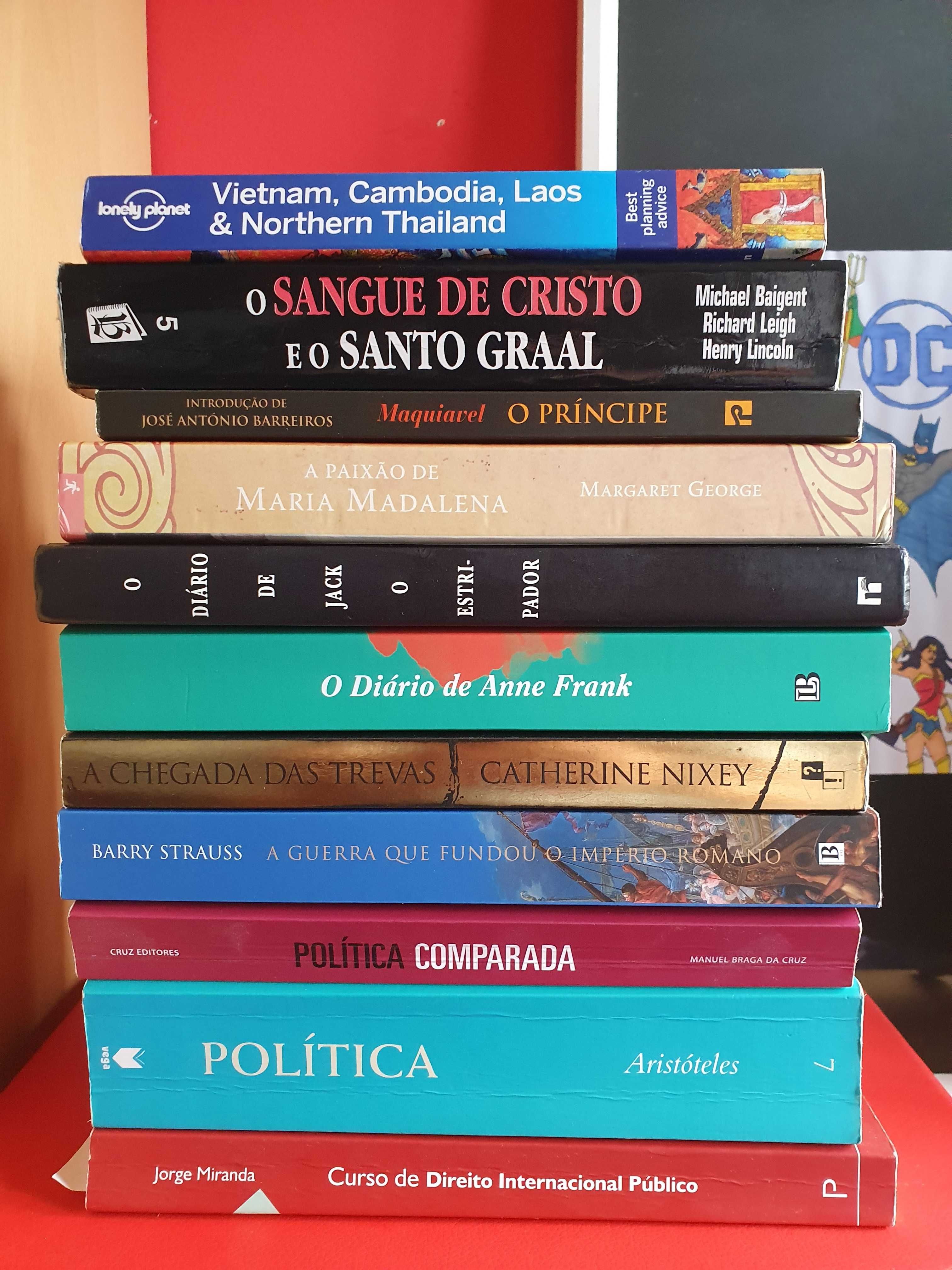 Vários Livros para venda