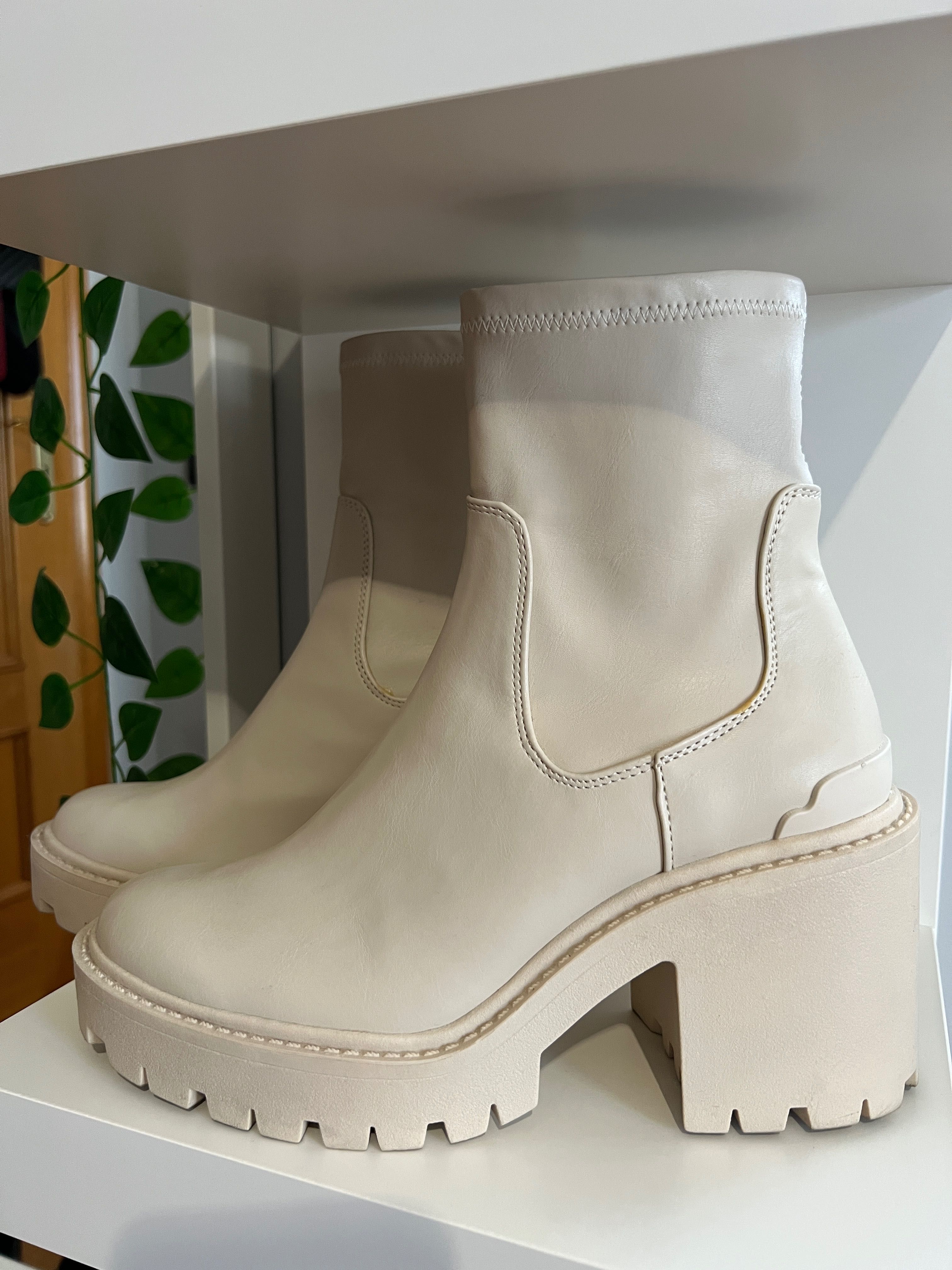 Botas Stradivarius