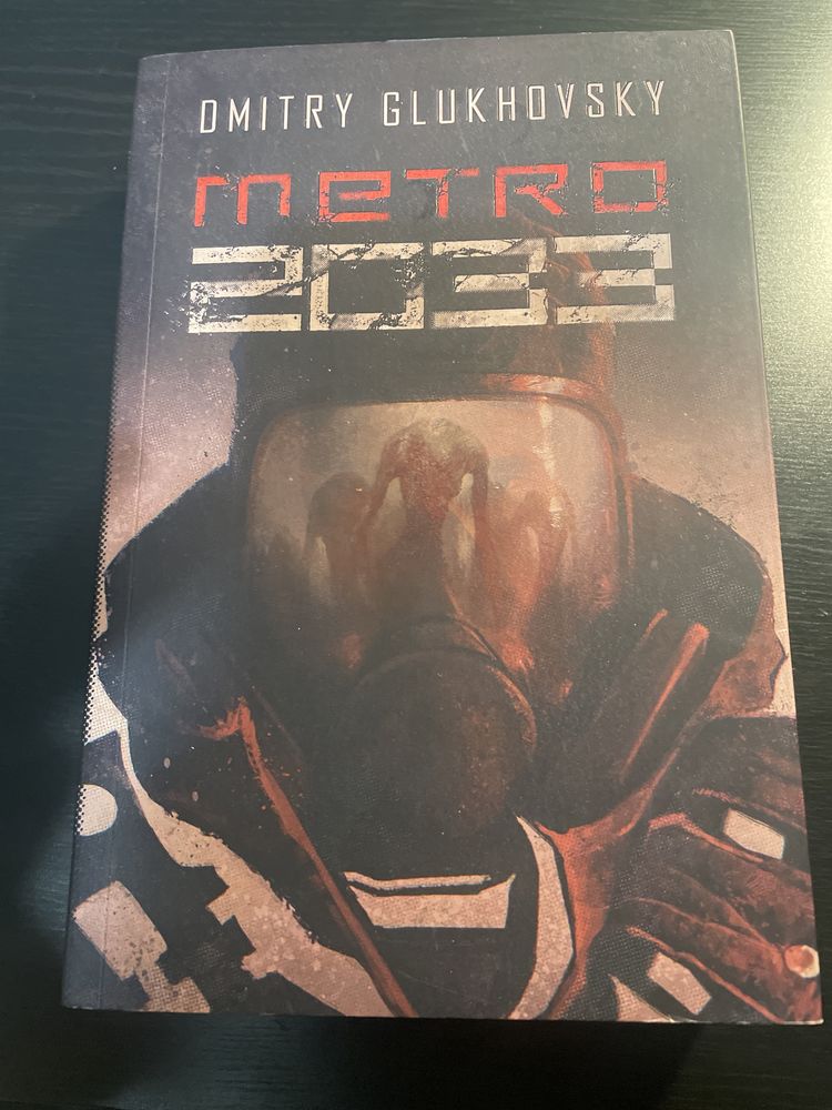 Metro 2033 Dmitry Glukhovsky