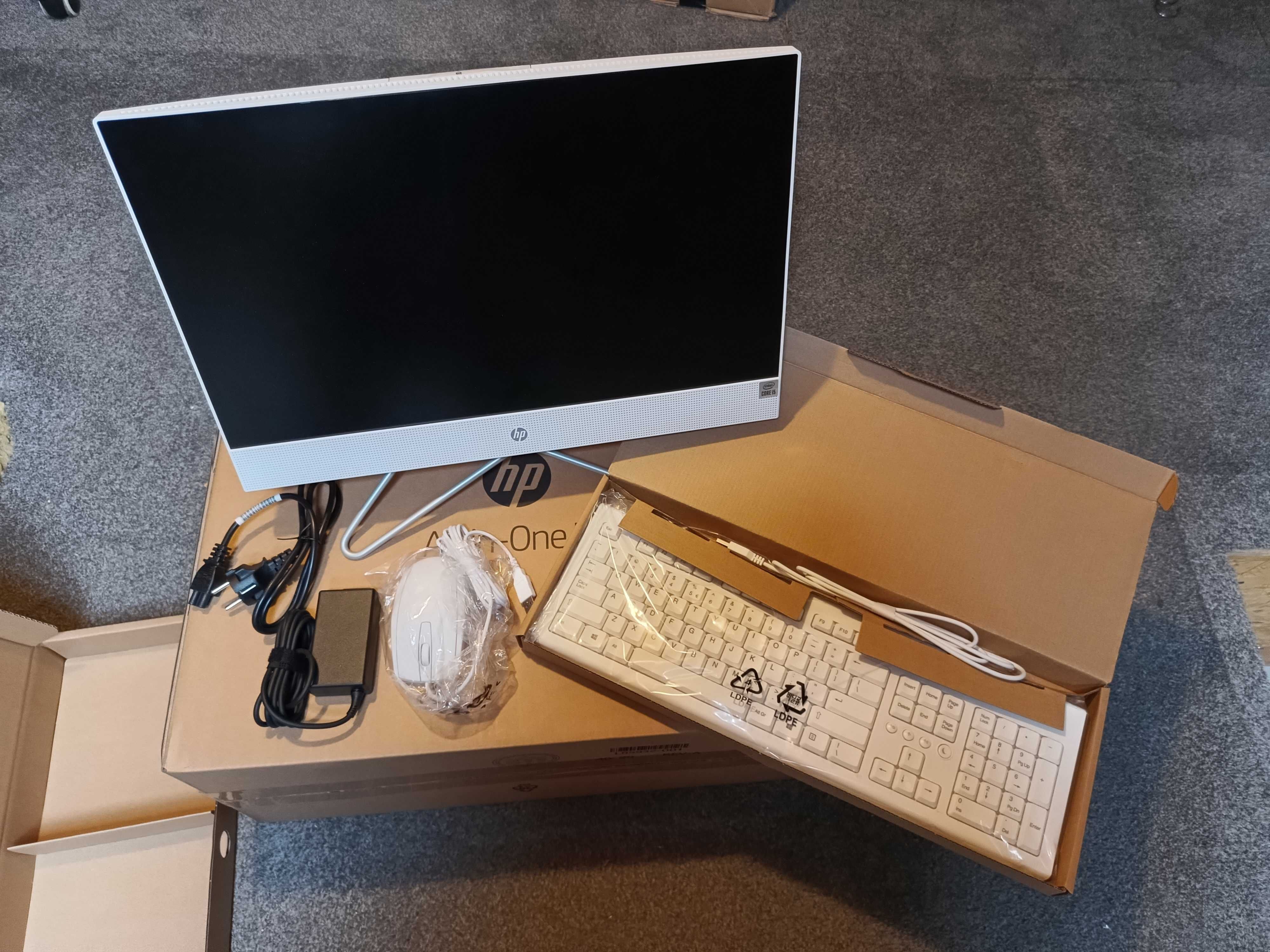AiO HP 200 G4 22 FullHD Intel Core i5 SSD 256 RAM 16GB NOWY