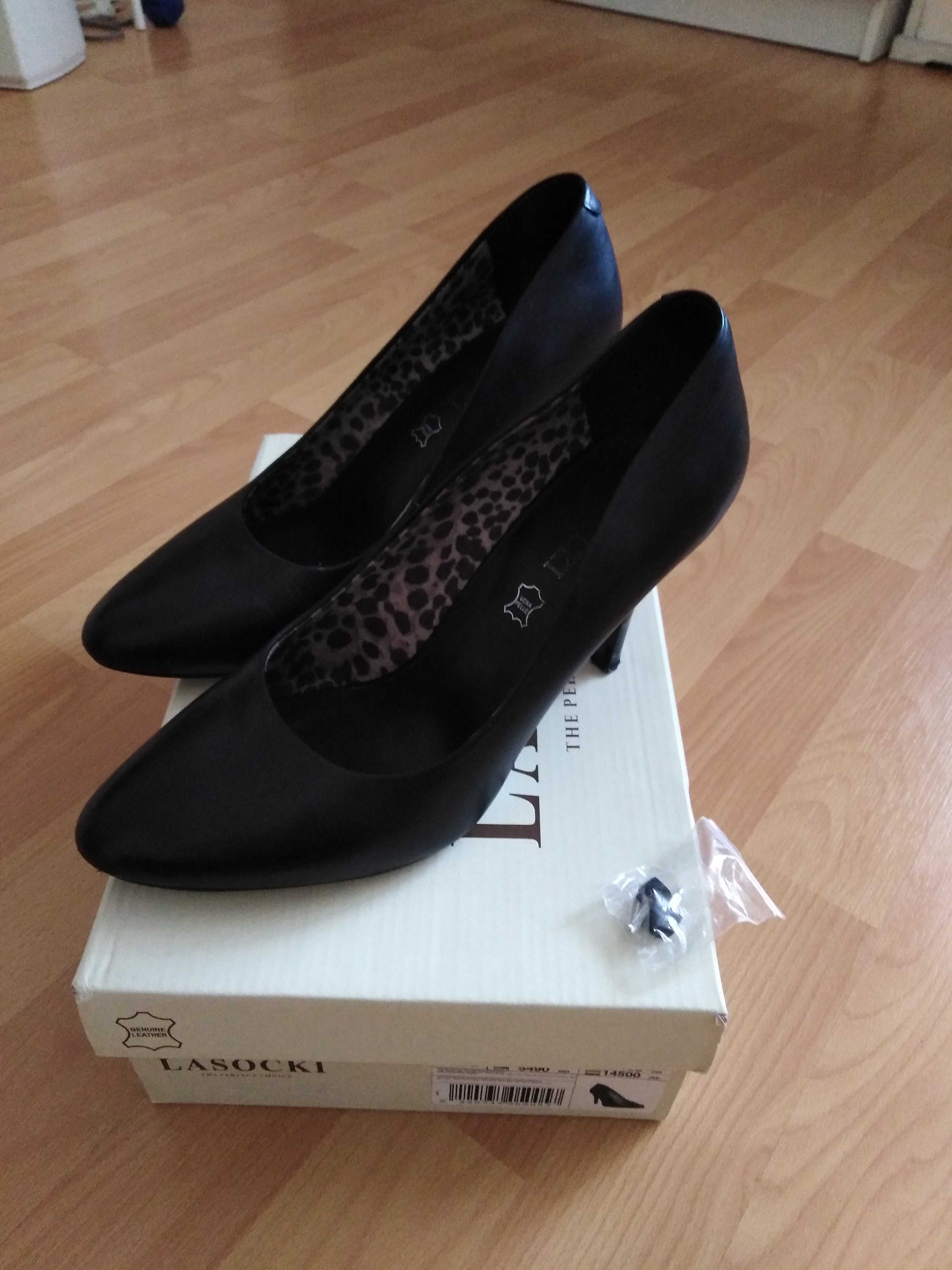 Buty eleganckie czółenka 39 Lasocki