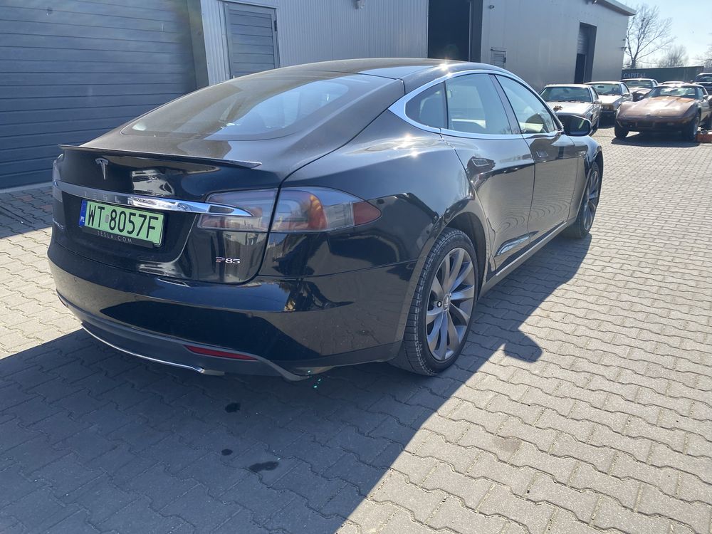 Wynajem Tesla s black uber darmowe ladowanie