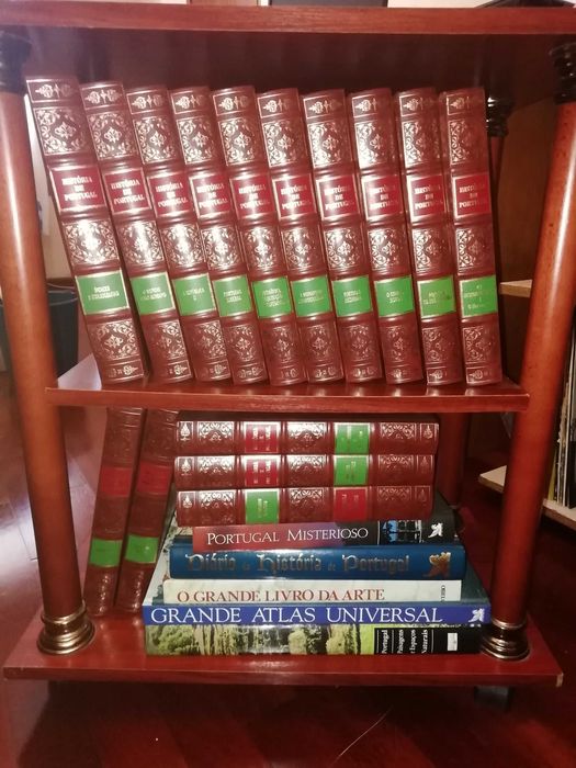 Colação de livros. História de Portugal e outros.