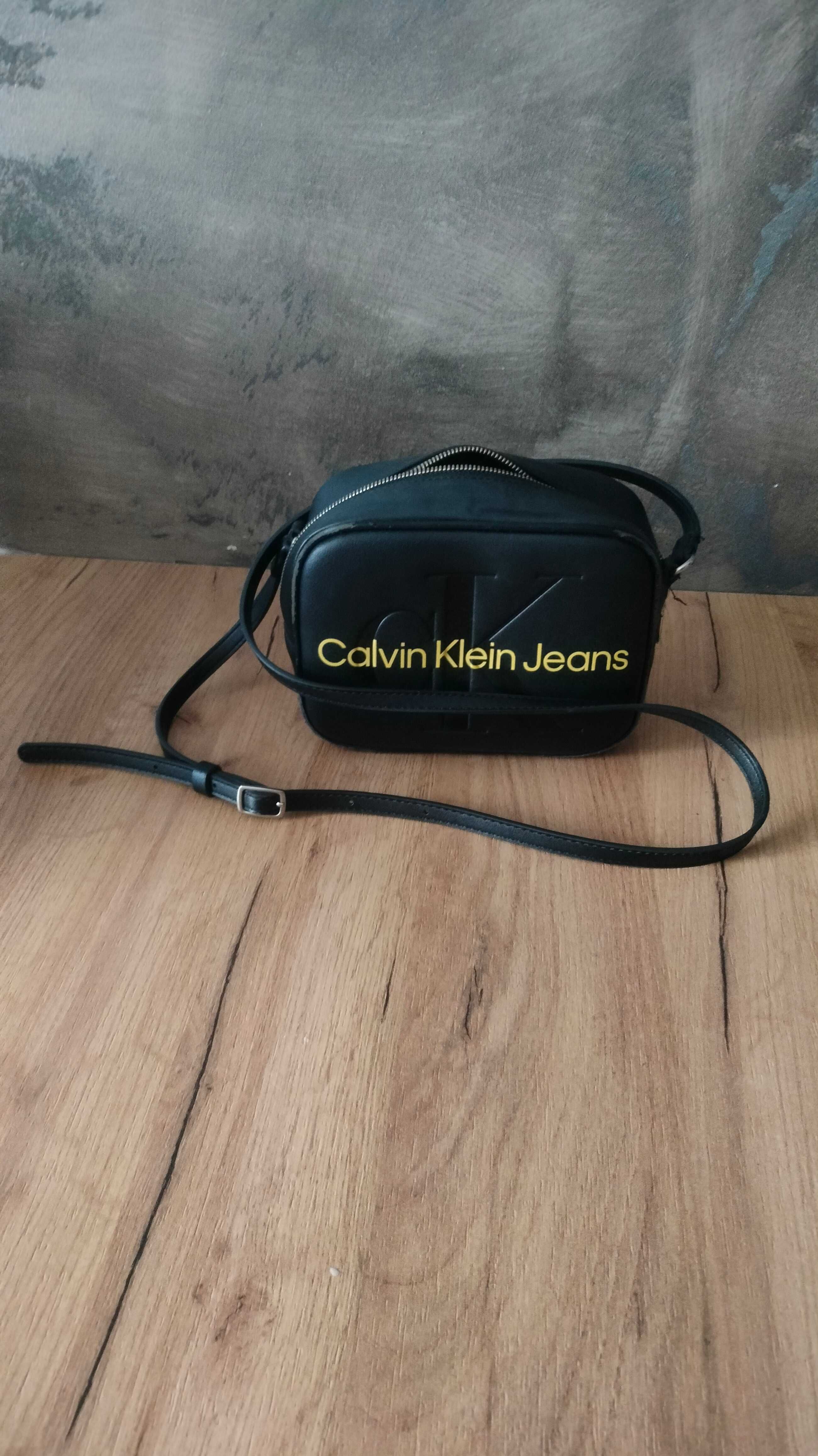 Mała torebka Calvin Klein
