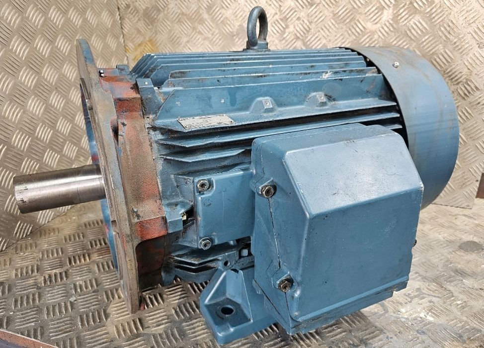 Silnik Bauer  30kW 2935 obr. Nowe łożyska